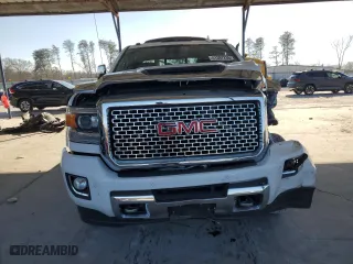 2017 GMC Sierra 2500HD Denali with VIN 1GT12UEY6HF249951, listed as a Copart auction lot 41397235 with 99,713 mi miles and Salvage Title. Bid and sale history available at carsss.com. Image 5.