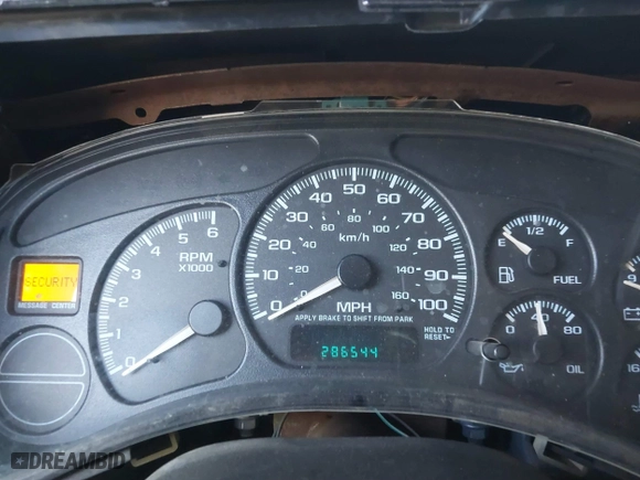 2000 Chevrolet Silverado 1500 with VIN 1GCEC14V9YZ245654, listed as a IAAI auction lot 41279421 with 286,544 mi miles. Bid and sale history available at carsss.com. Image 7.