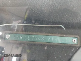 1993 Honda Accord z VIN 1HGCB7648PA190291, wystawiony jako IAAI lot #42425108 z przebiegiem 157 451 mil mil oraz . Historia ofert i sprzedaży dostępna na DreamBid. Obrazek 9.