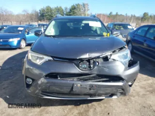 2018 Toyota RAV4 XLE with VIN 2T3RFREV5JW722012, listed as a IAAI auction lot 41830170 with 68,917 mi miles. Bid and sale history available at carsss.com. Image 12.