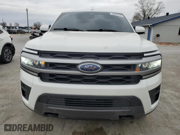 2022 Ford Expedition Max XLT with VIN 1FMJK1JT2NEA45380, listed as a Copart auction lot 49838105 with 46,757 mi miles and Salvage Title. Bid and sale history available at DreamBid. Image 5.