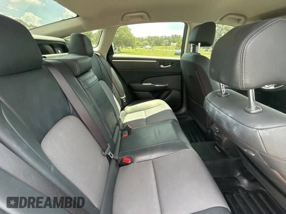 2019 Honda Clarity z VIN JHMZC5F14KC002619, wystawiony jako Copart lot #58252705 z przebiegiem 53 911 mil mil oraz Szkoda całkowita • Salvage title. Historia ofert i sprzedaży dostępna na DreamBid. Obrazek 6.