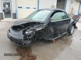 2007 Volkswagen Beetle with VIN 3VWRF31Y17M408247, listed as a Copart auction lot 71562134 with 119,476 mi miles and Salvage title. Bid and sale history available at DreamBid. Image 1.