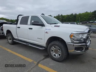 2019 Ram 2500 Tradesman with VIN 3C6UR5CL1KG598101, listed as a IAAI auction lot 42667301 with 90,262 mi miles and . Bid and sale history available at DreamBid. Image 13.