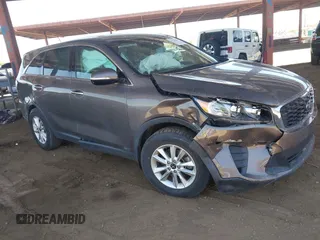 2019 Kia Sorento LX z VIN 5XYPGDA33KG443945, wystawiony jako IAAI lot #42229061 z przebiegiem 32 369 mil mil oraz . Historia ofert i sprzedaży dostępna na DreamBid. Obrazek 1.