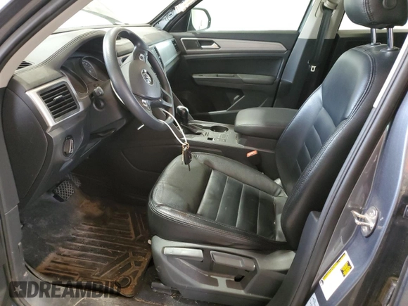 2020 Volkswagen Atlas S with VIN 1V2AP2CA1LC500198, listed as a Copart auction lot 50720885 with 97,160 mi miles and Salvage title. Bid and sale history available at DreamBid. Image 7.