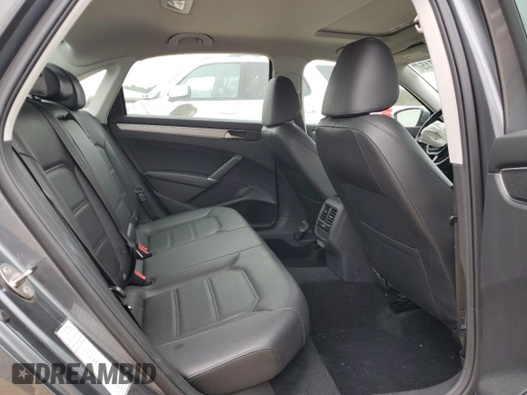 2019 Volkswagen Passat Wolfsburg Edition z VIN 1VWLA7A30KC013616, wystawiony jako Copart lot #46643715 z przebiegiem 47 073 mil mil oraz Szkoda całkowita • Salvage title. Historia ofert i sprzedaży dostępna na DreamBid. Obrazek 10.