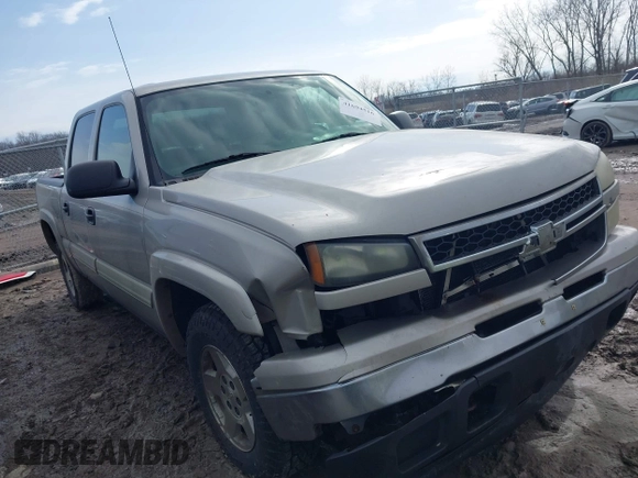 2006 Chevrolet Silverado 1500 LT1 with VIN 2GCEK13T261240787, listed as a IAAI auction lot 41694516 with 319,324 mi miles. Bid and sale history available at carsss.com. Image 1.
