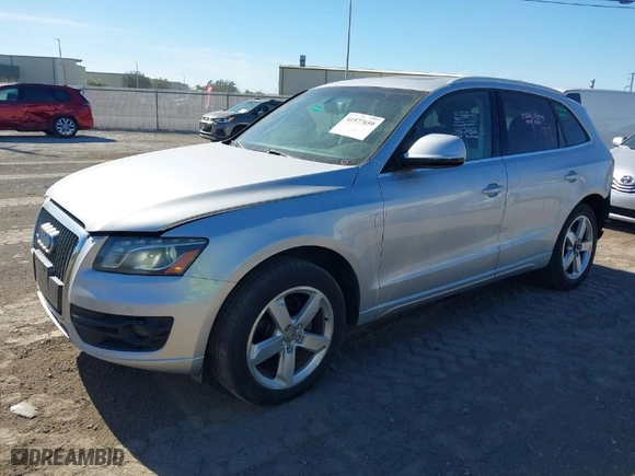 2012 Audi Q5 2.0T Premium Plus with VIN WA1LFAFP3CA022475, listed as a IAAI auction lot 41577659 with 127,245 mi miles. Bid and sale history available at carsss.com. Image 2.