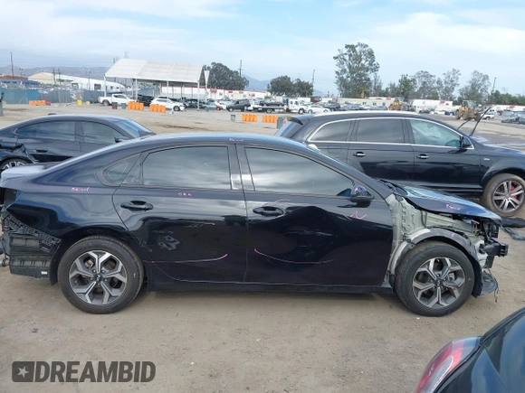 2019 Kia Forte LXS with VIN 3KPF24AD0KE109792, listed as a IAAI auction lot 42242300 with 57,680 mi miles and . Bid and sale history available at DreamBid. Image 14.