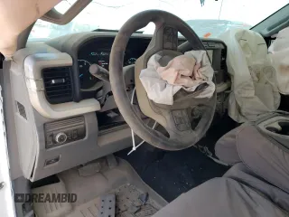 2023 Ford F-250 XL z VIN 1FT8W2BT6PED16102, wystawiony jako Copart lot #61067785 z przebiegiem 15 111 mil mil oraz Nie do naprawy • Non repairable. Historia ofert i sprzedaży dostępna na DreamBid. Obrazek 8.