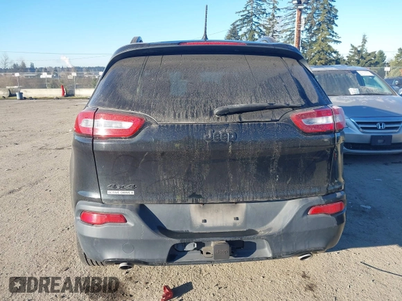 2014 Jeep Cherokee Latitude with VIN 1C4PJMCS7EW286546, listed as a IAAI auction lot 41398331 with 73,650 mi miles and . Bid and sale history available at DreamBid. Image 17.