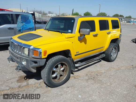2007 Hummer H3 SUV with VIN 5GTDN13E378134277, listed as a IAAI auction lot 42008073 with 135,533 mi miles. Bid and sale history available at carsss.com. Image 2.