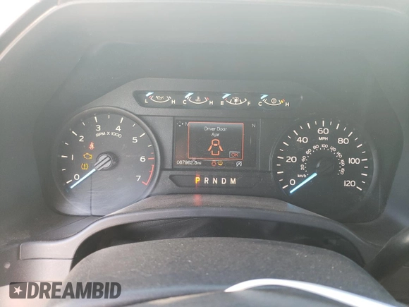2019 Ford F-150 XL with VIN 1FTEW1C47KKF26805, listed as a Copart auction lot 86968404 with 67,962 mi miles and Salvage Title. Bid and sale history available at DreamBid. Image 9.