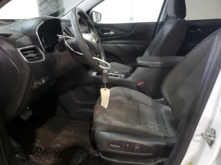 2023 Chevrolet Equinox LT z VIN 3GNAXKEG8PS176404, wystawiony jako Copart lot #53684645 z przebiegiem 112 986 mil mil oraz Szkoda całkowita • Salvage title. Historia ofert i sprzedaży dostępna na DreamBid. Obrazek 7.
