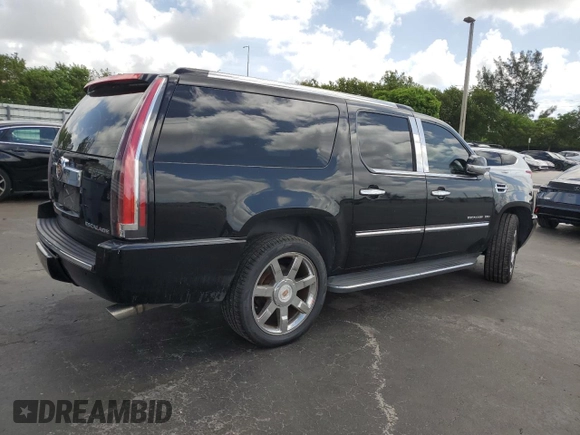 2014 Cadillac Escalade ESV Luxury with VIN 1GYS4HEF8ER211646, listed as a Copart auction lot 61066035 with 218,137 mi miles and Clean title. Bid and sale history available at DreamBid. Image 3.