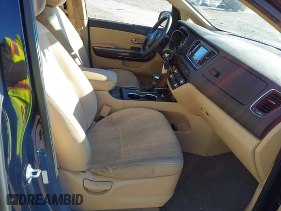 2020 Kia Sedona EX with VIN KNDMB5C17L6587425, listed as a IAAI auction lot 40998825 with 57,503 mi miles. Bid and sale history available at carsss.com. Image 5.
