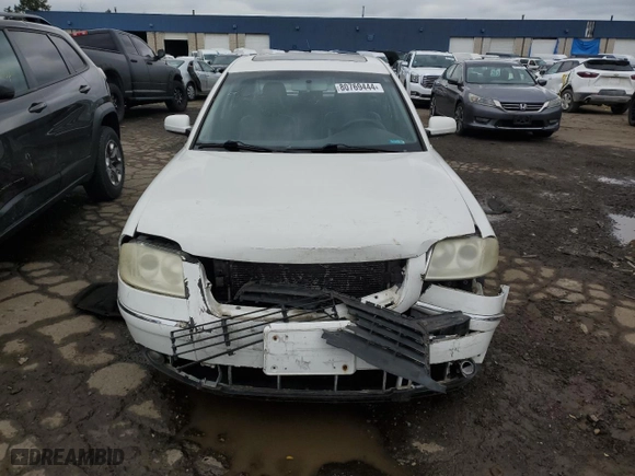 2002 Volkswagen Passat GLS with VIN WVWPD63B52P126917, listed as a Copart auction lot 80769444 with 210,109 mi miles and Salvage Title. Bid and sale history available at carsss.com. Image 5.