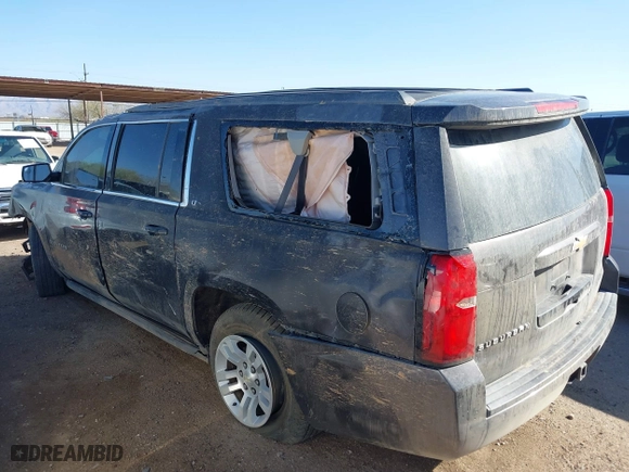 2015 Chevrolet Suburban LT with VIN 1GNSKJKCXFR701284, listed as a IAAI auction lot 41756059 with 1 mi miles. Bid and sale history available at carsss.com. Image 3.