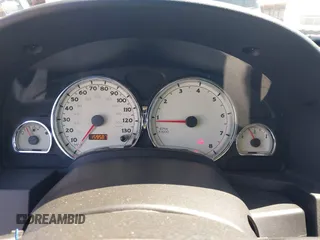 2007 Saturn VUE V6 z VIN 5GZCZ53447S833571, wystawiony jako IAAI lot #42140126 z przebiegiem 159 587 mil mil oraz . Historia ofert i sprzedaży dostępna na DreamBid. Obrazek 7.