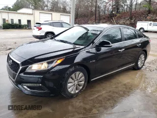 2017 Hyundai Sonata Hybrid SE with VIN KMHE24L16HA050088, listed as a Copart auction lot 39151904 with 118,004 mi miles. Bid and sale history available at carsss.com. Image 1.