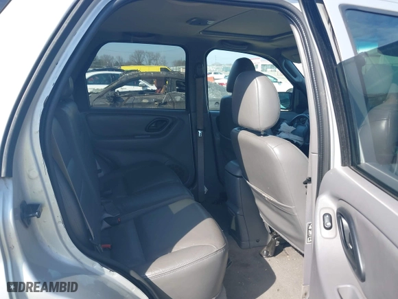 2002 Ford Escape XLT Choice with VIN 1FMYU03192KA79795, listed as a IAAI auction lot 41516066 with 1 mi miles. Bid and sale history available at carsss.com. Image 8.