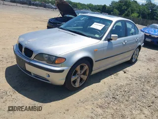 2005 BMW 3 Series 330xi с VIN WBAEW53405PN37317, выставлен на аукционе IAAI как лот 42544009 с пробегом 111 964 миль миль и . История ставок и продаж доступна на DreamBid. Изображение 2.