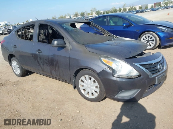 2015 Nissan Versa S Plus with VIN 3N1CN7AP7FL800683, listed as a IAAI auction lot 41867337 with Not Provided miles. Bid and sale history available at carsss.com. Image 1.