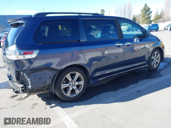 2018 Toyota Sienna SE with VIN 5TDXZ3DC8JS950681, listed as a IAAI auction lot 41389662 with 112,661 mi miles and . Bid and sale history available at DreamBid. Image 4.