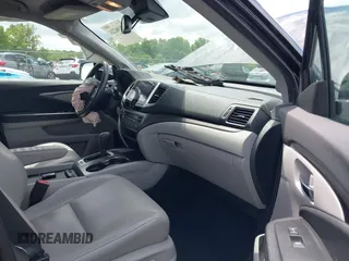 2017 Honda Pilot EX-L z VIN 5FNYF6H67HB049027, wystawiony jako IAAI lot #42196224 z przebiegiem 105 229 mil mil oraz . Historia ofert i sprzedaży dostępna na DreamBid. Obrazek 5.