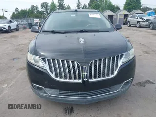 2011 Lincoln MKX with VIN 2LMDJ6JK0BBJ27379, listed as a IAAI auction lot 42088492 with 167,378 mi miles. Bid and sale history available at carsss.com. Image 6.
