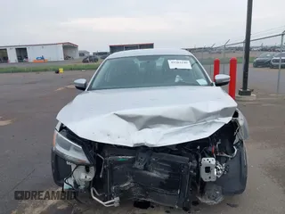 2011 Volkswagen Jetta SE с VIN 3VWDZ7AJ2BM348984, выставлен на аукционе IAAI как лот 42503246 с пробегом 77 392 миль миль и . История ставок и продаж доступна на DreamBid. Изображение 12.