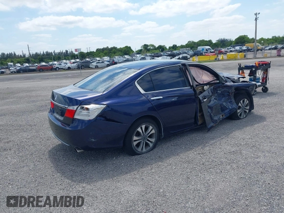 2015 Honda Accord LX with VIN 1HGCR2F35FA198109, listed as a IAAI auction lot 40899343 with Not Provided miles. Bid and sale history available at carsss.com. Image 4.