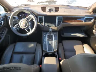 2018 Porsche Macan with VIN WP1AA2A52JLB02714, listed as a Copart auction lot 44530285 with 35,790 mi miles and Salvage Title. Bid and sale history available at carsss.com. Image 8.