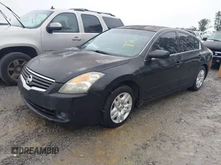 2009 Nissan Altima 2.5 with VIN 1N4AL21E79N475765, listed as a IAAI auction lot 41981601 with 189,198 mi miles. Bid and sale history available at carsss.com. Image 2.