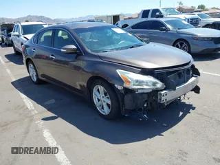 2013 Nissan Altima SV with VIN 1N4AL3AP2DN481845, listed as a IAAI auction lot 42520294 with 163,730 mi miles and . Bid and sale history available at DreamBid. Image 1.