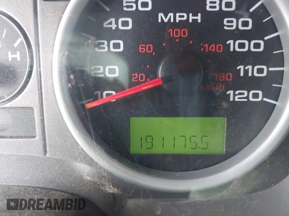2004 Ford F-150 XLT z VIN 1FTPW14514KA67581, wystawiony jako IAAI lot #42634951 z przebiegiem 191 175 mil mil oraz . Historia ofert i sprzedaży dostępna na DreamBid. Obrazek 7.