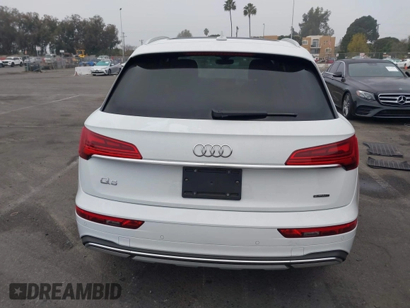 2024 Audi Q5 Premium Plus z VIN WA1BBAFY9R2044435, wystawiony jako IAAI lot #41210271 z przebiegiem 8 906 mil mil oraz . Historia ofert i sprzedaży dostępna na DreamBid. Obrazek 16.