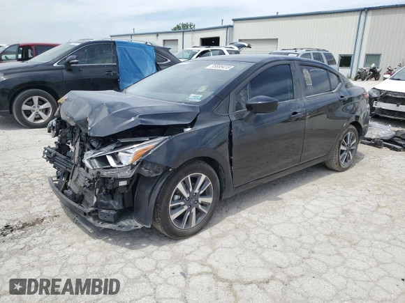 2023 Nissan Versa SV z VIN 3N1CN8EV1PL863536, wystawiony jako Copart lot #55695415 z przebiegiem 20 197 mil mil oraz Szkoda całkowita • Salvage title. Historia ofert i sprzedaży dostępna na DreamBid. Obrazek 1.