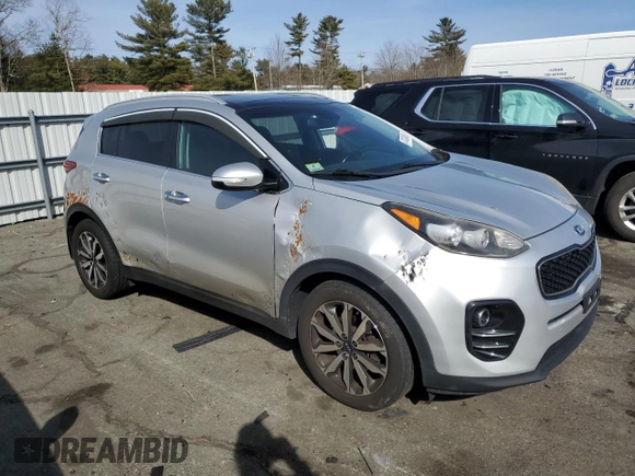 2017 Kia Sportage EX z VIN KNDPN3AC9H7032328, wystawiony jako Copart lot #47433485 z przebiegiem 140 336 mil mil oraz Nie do naprawy • Non repairable. Historia ofert i sprzedaży dostępna na DreamBid. Obrazek 4.