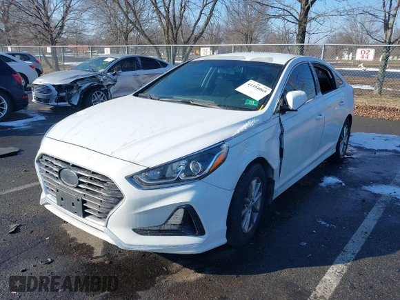 2018 Hyundai Sonata SE z VIN 5NPE24AF2JH684385, wystawiony jako IAAI lot #41354065 z przebiegiem 73 680 mil mil oraz . Historia ofert i sprzedaży dostępna na DreamBid. Obrazek 17.
