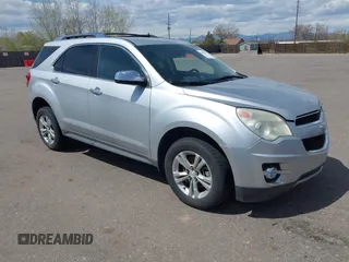 2013 Chevrolet Equinox LTZ z VIN 2GNFLGEKXD6309001, wystawiony jako IAAI lot #42058332 z przebiegiem 144 250 mil mil oraz . Historia ofert i sprzedaży dostępna na DreamBid. Obrazek 1.