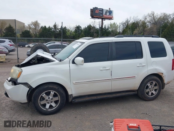 2009 Honda Pilot Touring with VIN 5FNYF48929B032510, listed as a IAAI auction lot 41945923 with 236,256 mi miles and . Bid and sale history available at carsss.com. Image 15.