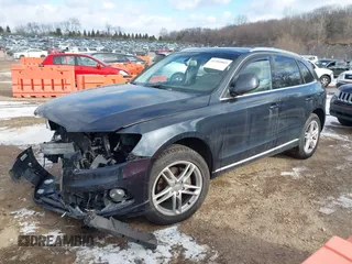 2014 Audi Q5 Premium Plus with VIN WA1LFAFP7EA124297, listed as a IAAI auction lot 41304869 with 109,545 mi miles. Bid and sale history available at carsss.com. Image 17.