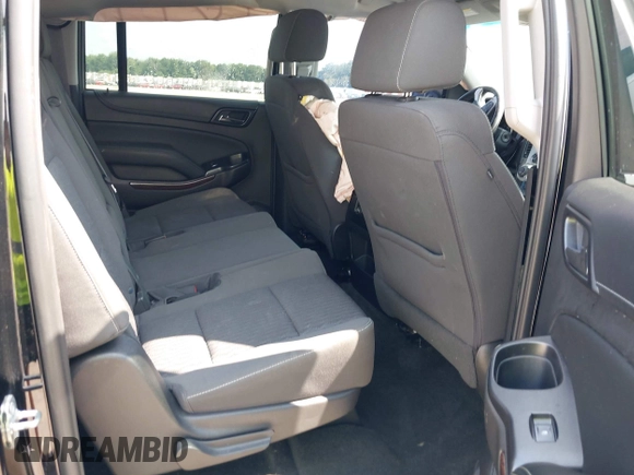 2016 GMC Yukon XL SLE with VIN 1GKS1FKC9GR161876, listed as a IAAI auction lot 39948106 with 60,800 mi miles. Bid and sale history available at carsss.com. Image 8.