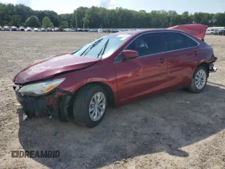 2015 Toyota Camry XLE z VIN 4T1BF1FK5FU900847, wystawiony jako Copart lot #60266555 z przebiegiem 122 071 mil mil oraz Czysty tytuł • Clean title. Historia ofert i sprzedaży dostępna na DreamBid. Obrazek 1.