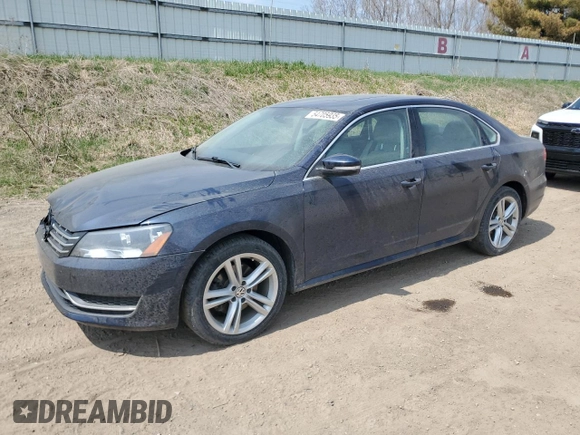 2015 Volkswagen Passat SE z VIN 1VWBV7A39FC066580, wystawiony jako Copart lot #54705935 z przebiegiem 162 056 mil mil oraz Szkoda całkowita • Salvage title. Historia ofert i sprzedaży dostępna na DreamBid. Obrazek 1.