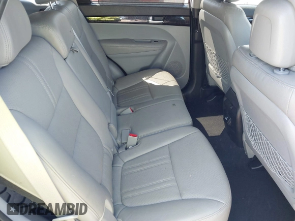 2014 Kia Sorento SX with VIN 5XYKW4A73EG458059, listed as a IAAI auction lot 41860159 with 140,644 mi miles. Bid and sale history available at carsss.com. Image 8.