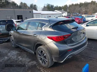 2019 Infiniti QX30 Luxe z VIN SJKCH5CR0KA008896, wystawiony jako IAAI lot #41306903 z przebiegiem 37 459 mil mil oraz . Historia ofert i sprzedaży dostępna na DreamBid. Obrazek 3.