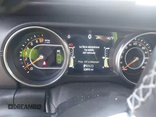 2021 Jeep Wrangler Unlimited Sahara with VIN 1C4HJXEG9MW532302, listed as a IAAI auction lot 41646755 with 32,893 mi miles and . Bid and sale history available at DreamBid. Image 7.
